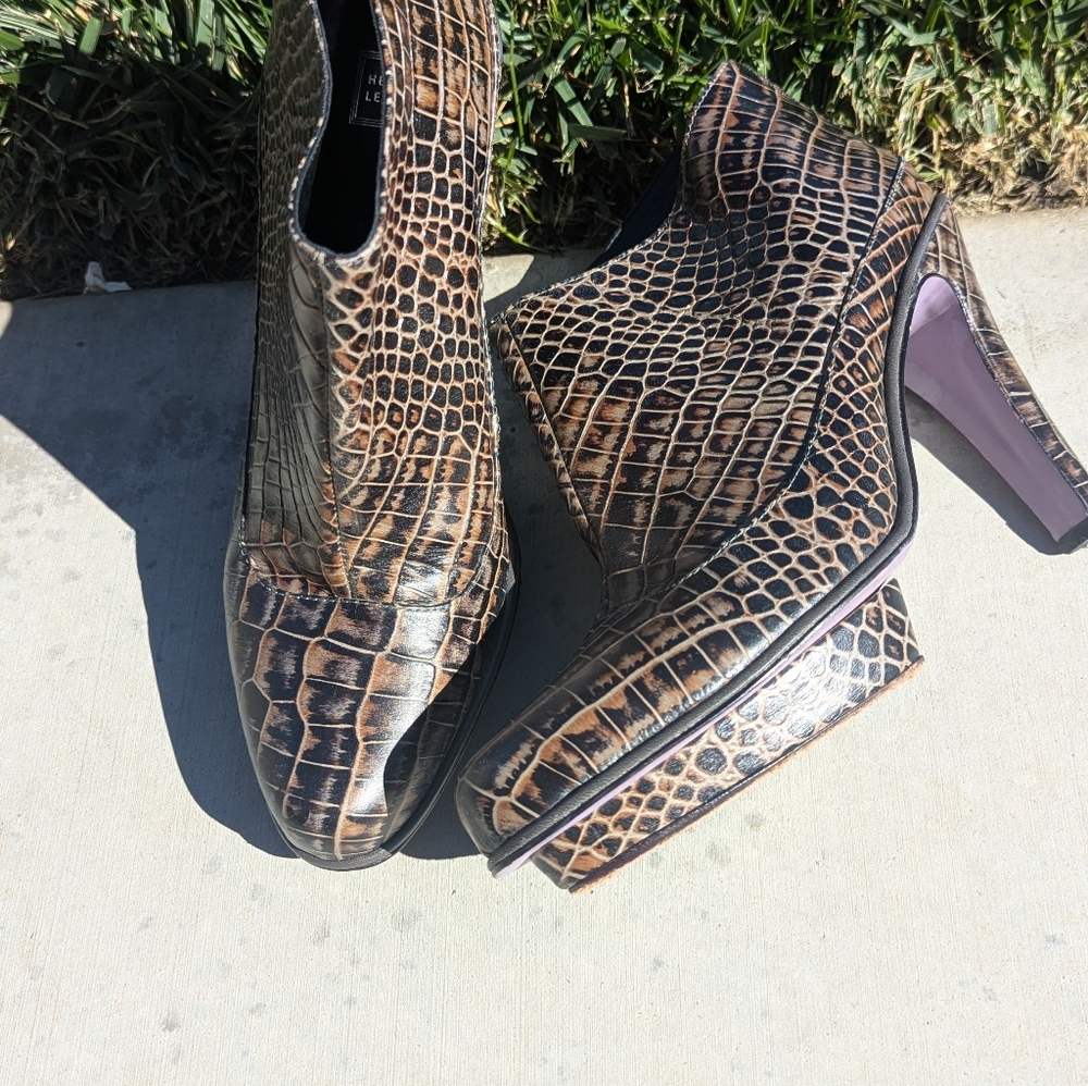 Ankle boots